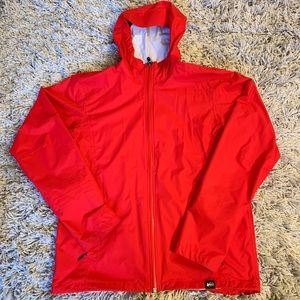 ✨Men’s REI rain jacket✨